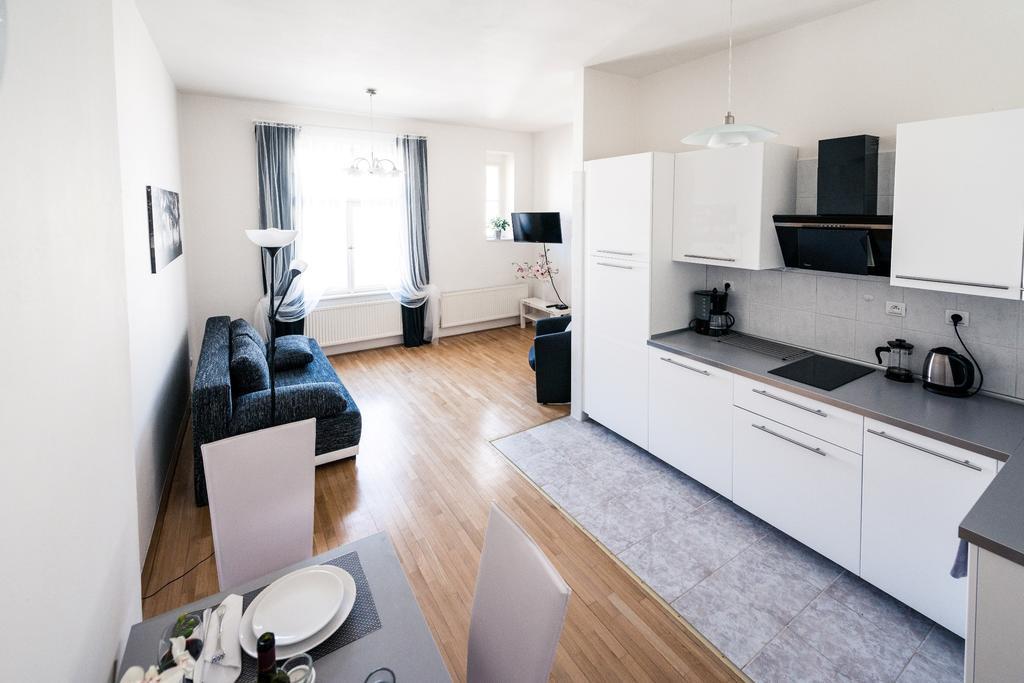 Modern Apartment Riegrovy Sady Praga Quarto foto